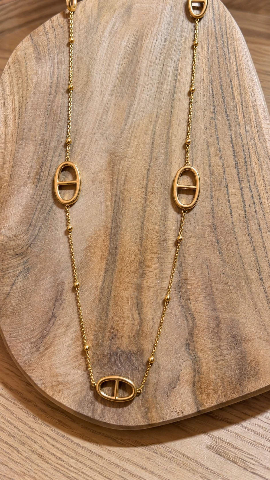 Collier CO1