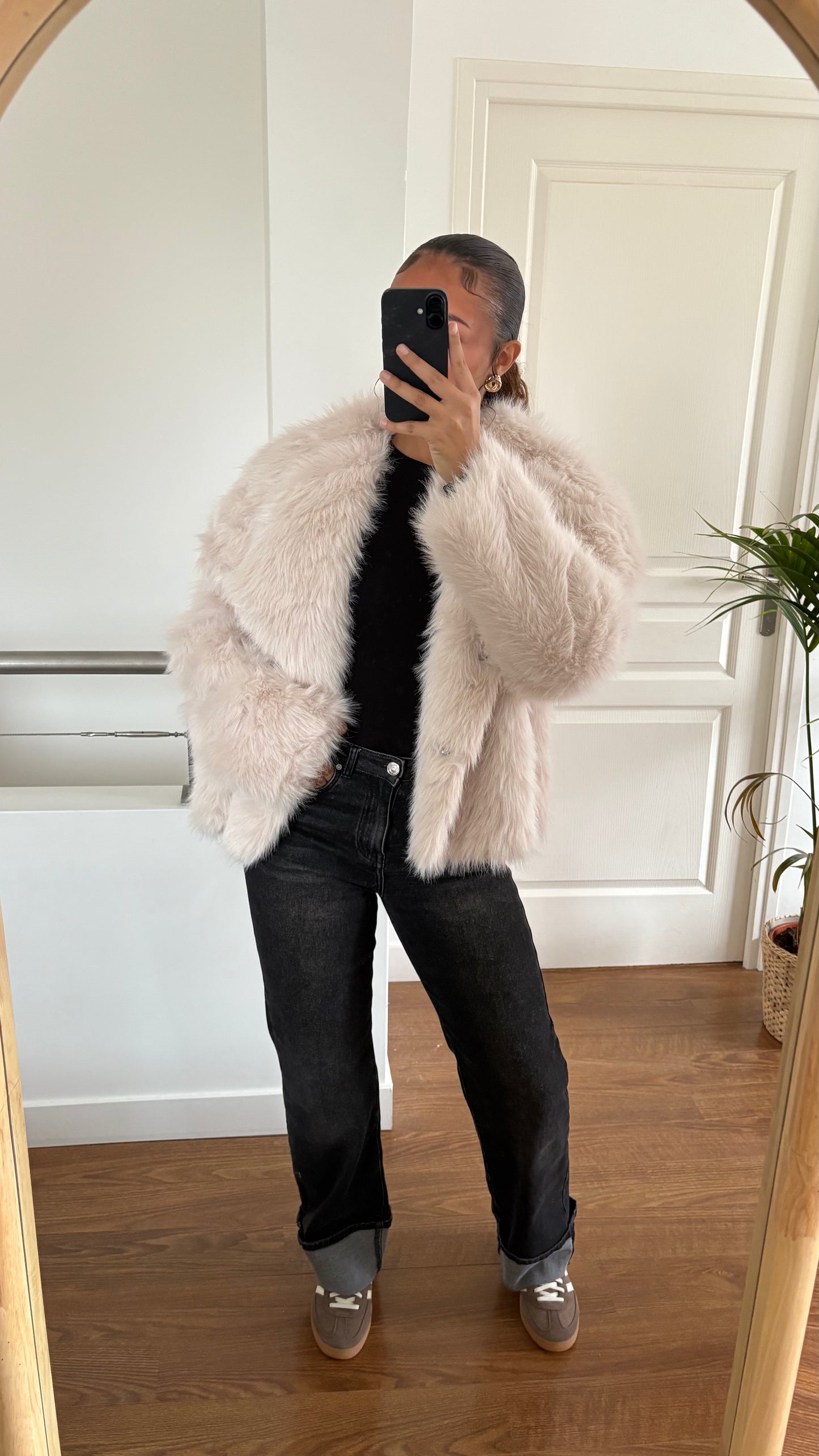 Fausse Fourrure - PRÉCOMMANDE LIVRAISON LUNDI CHEZ VOUS ✨